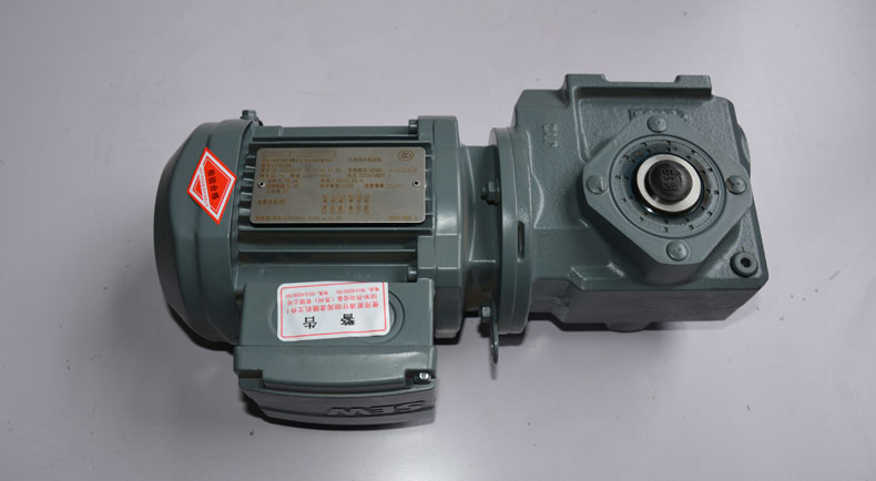 旋轉(zhuǎn)門電機